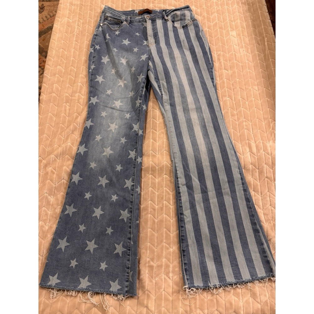 JUDY BLUE Stars & Stripes Flare Jeans 14W Americana Fourth of July Boho Retro - Picture 3 of 13